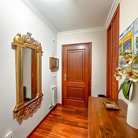 Apartamento Completo, Amplio, Muy Iluminado Y Con Plaza De Garaje Incluida. O Grove Exteriör bild