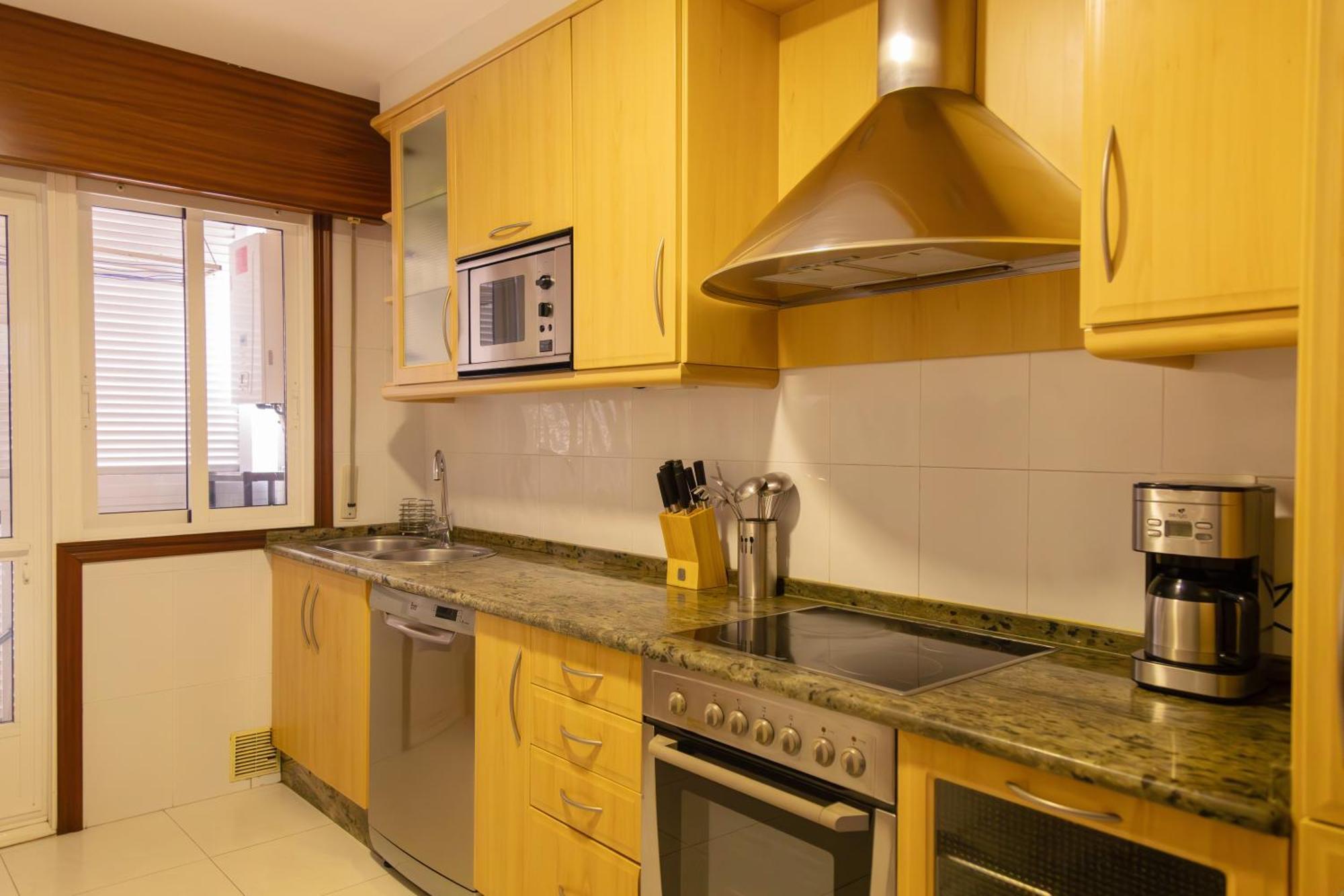 Apartamento Completo, Amplio, Muy Iluminado Y Con Plaza De Garaje Incluida. O Grove Exteriör bild