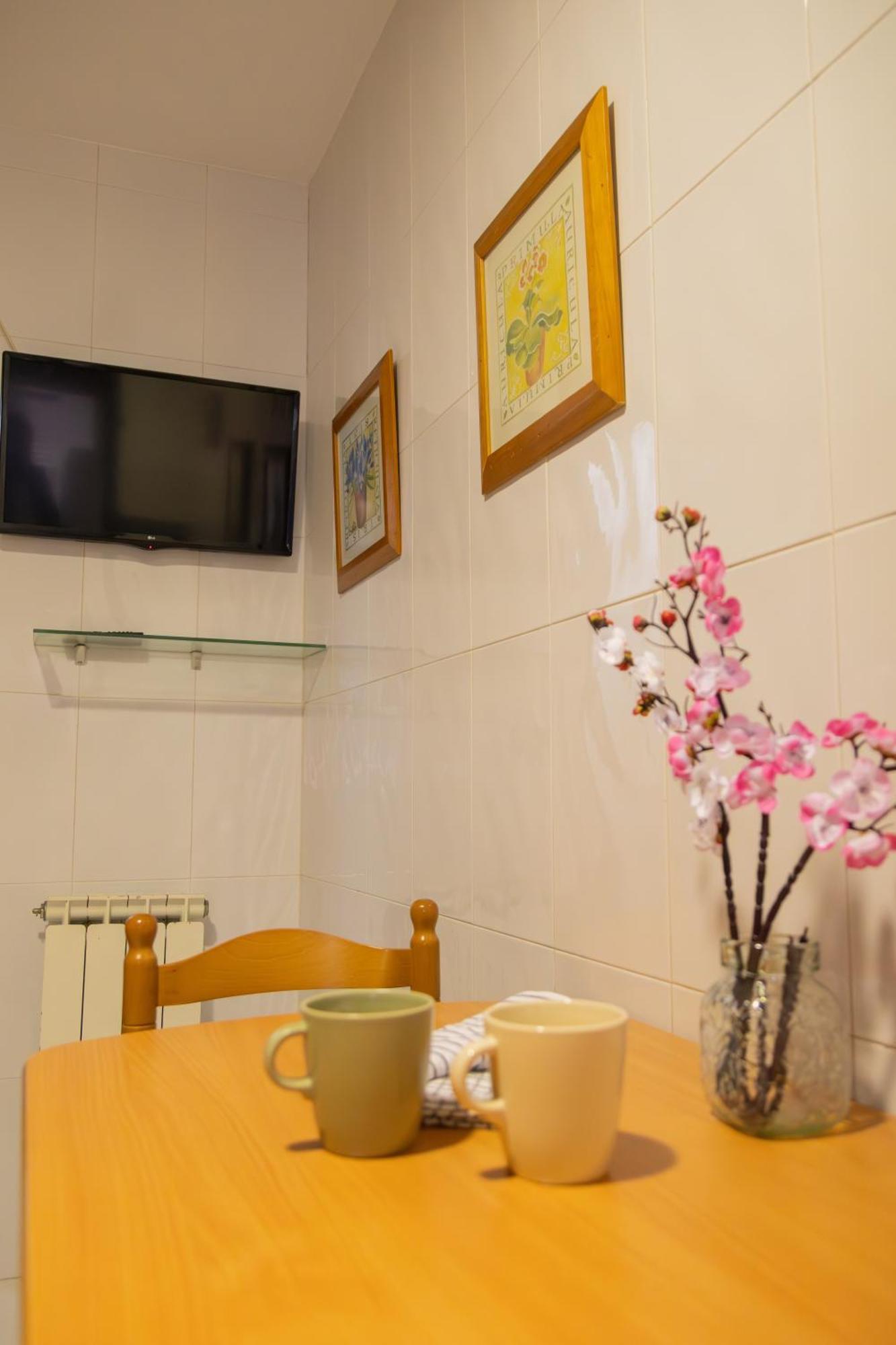 Apartamento Completo, Amplio, Muy Iluminado Y Con Plaza De Garaje Incluida. O Grove Exteriör bild