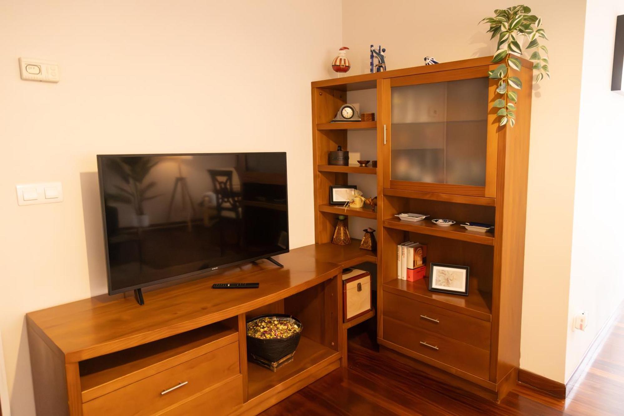 Apartamento Completo, Amplio, Muy Iluminado Y Con Plaza De Garaje Incluida. O Grove Exteriör bild